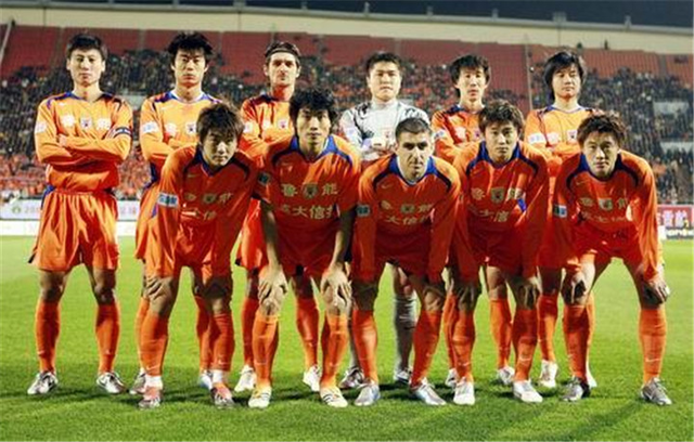 欧冠战报：格纳布里传射，基米希乌龙，拜仁3-1葡萄牙体育