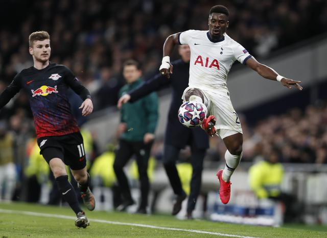 射门时致弗朗西斯重伤，田中碧被换下后立即找到加纳主帅道歉