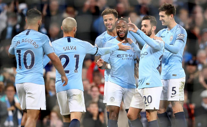 这是中后卫？范德芬长途奔袭神似孙兴慜的普斯卡什奖进球