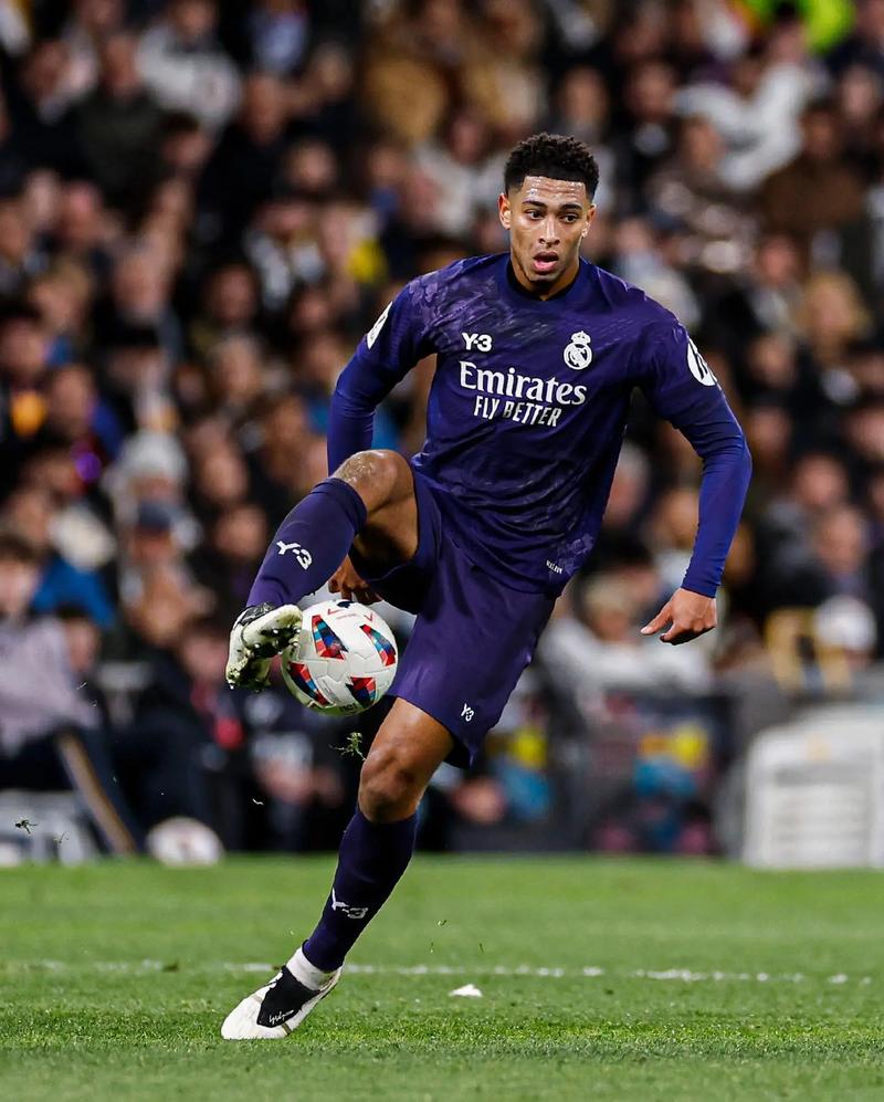 小蜜蜂英超对阵升班马豪取10连胜，伯恩利本赛季丢球第三多