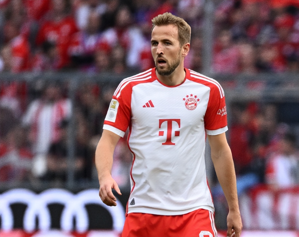 卡卢卢：斯帕莱蒂要求很高；我们可以随时切换三后卫或四后卫